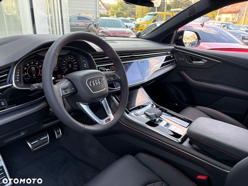 Audi RS Q8 - 18