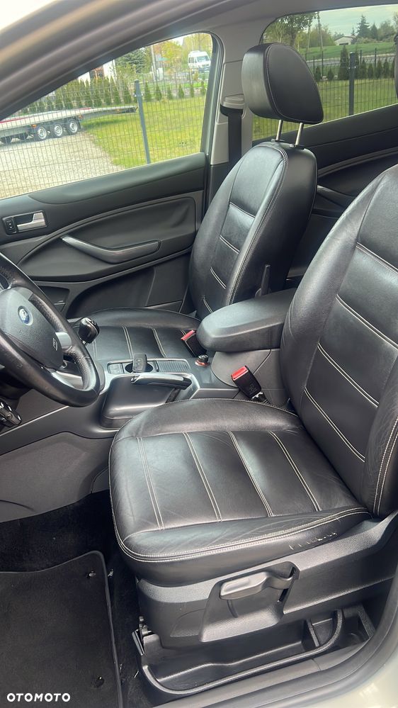 Ford Kuga - 5