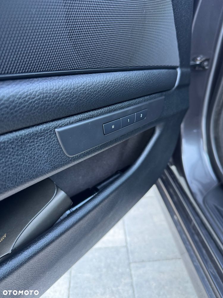 BMW Seria 5 530d xDrive - 9