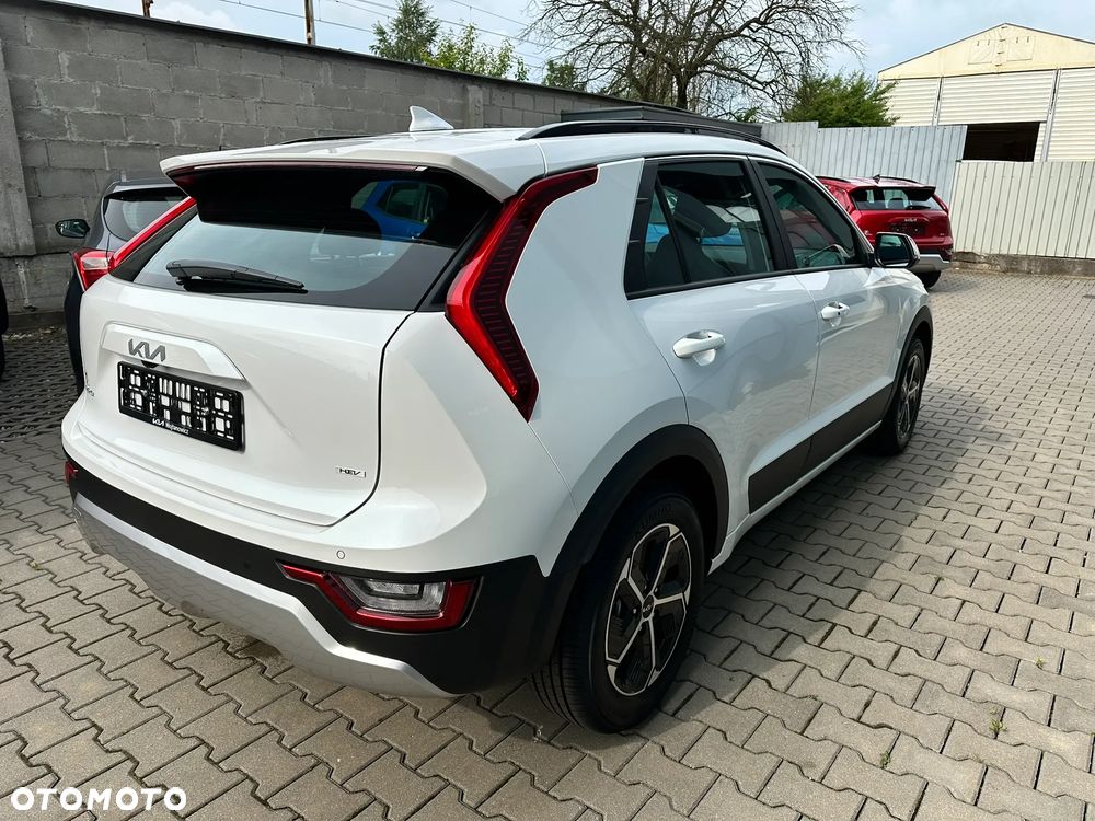 Kia Niro 1.6 GDI Hybrid M - 4