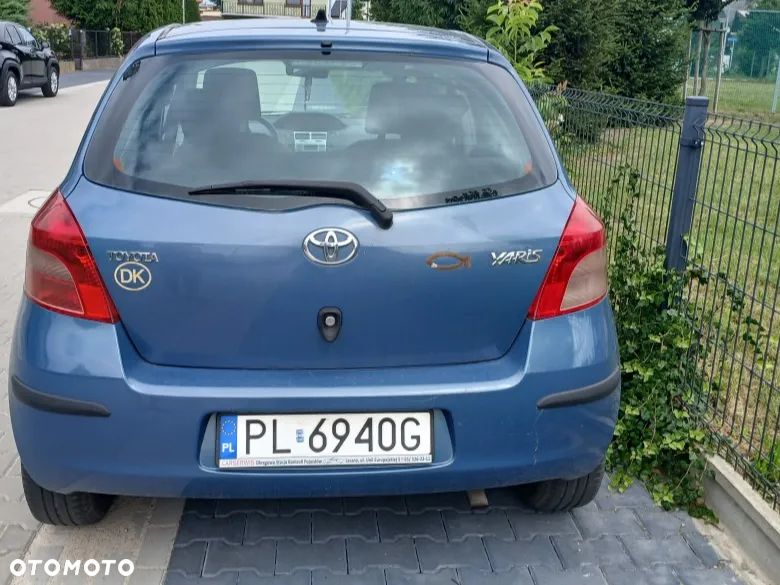 Toyota Yaris 1.3 - 2