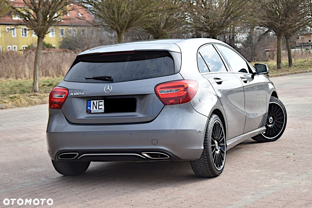 Mercedes-Benz Klasa A 180 CDI AMG Line - 3