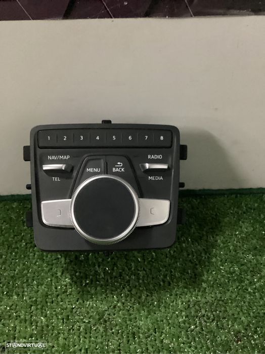 Comando de rádio Audio A4 de 2016 - 1