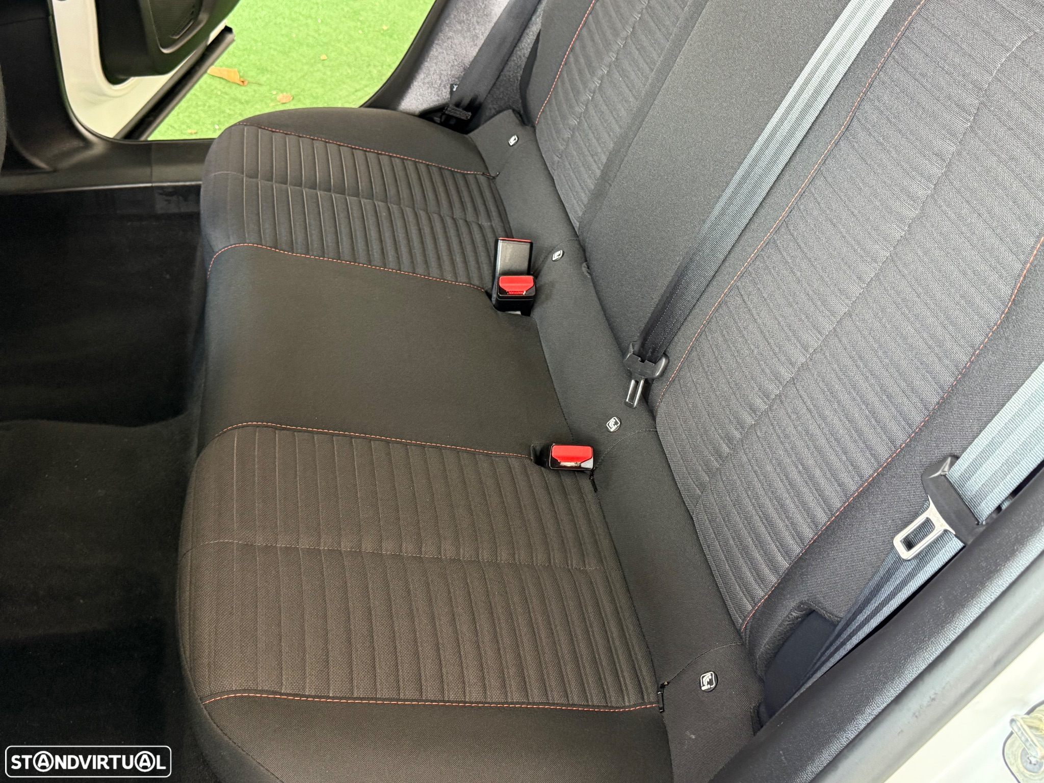 Peugeot 2008 1.5 BlueHDi GT - 23