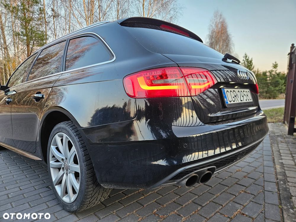 Audi A4 Avant 2.0 TDI DPF multitronic S line Sportpaket - 4