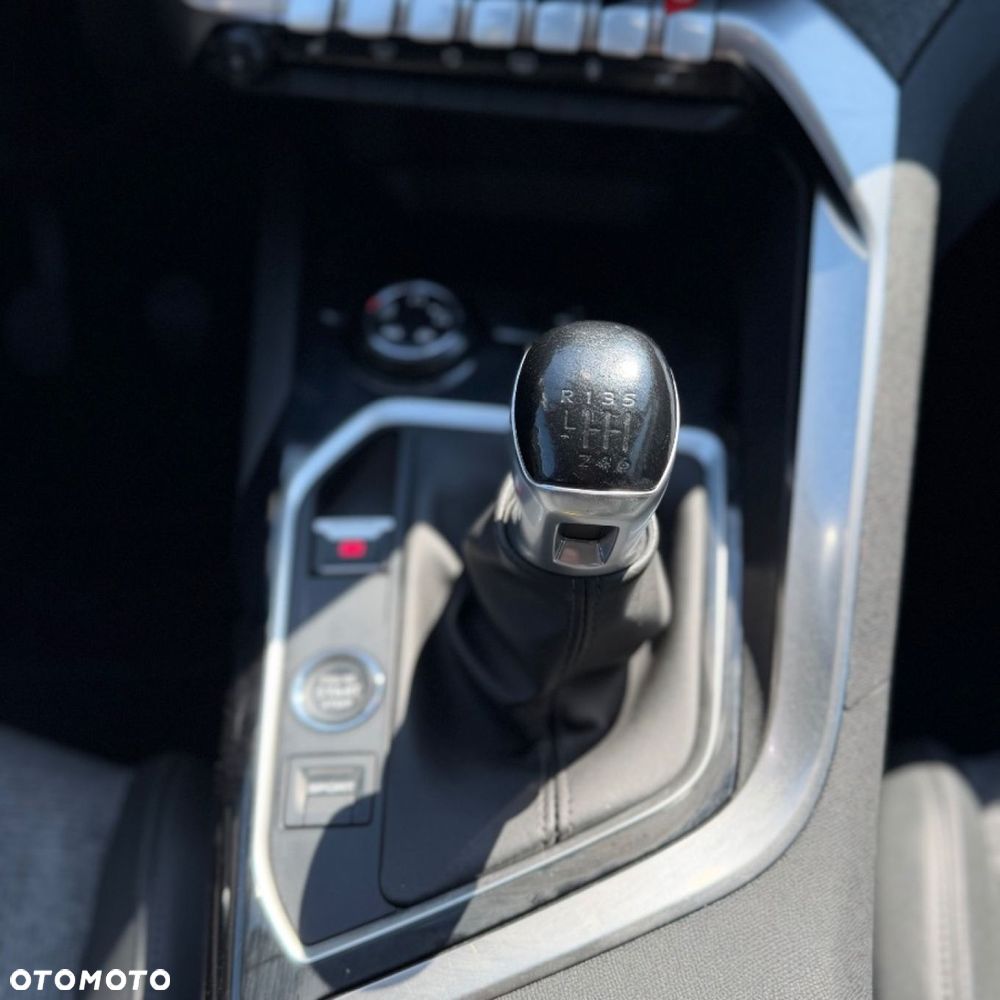 Peugeot 3008 BlueHDi 130 Stop & Start Active - 28