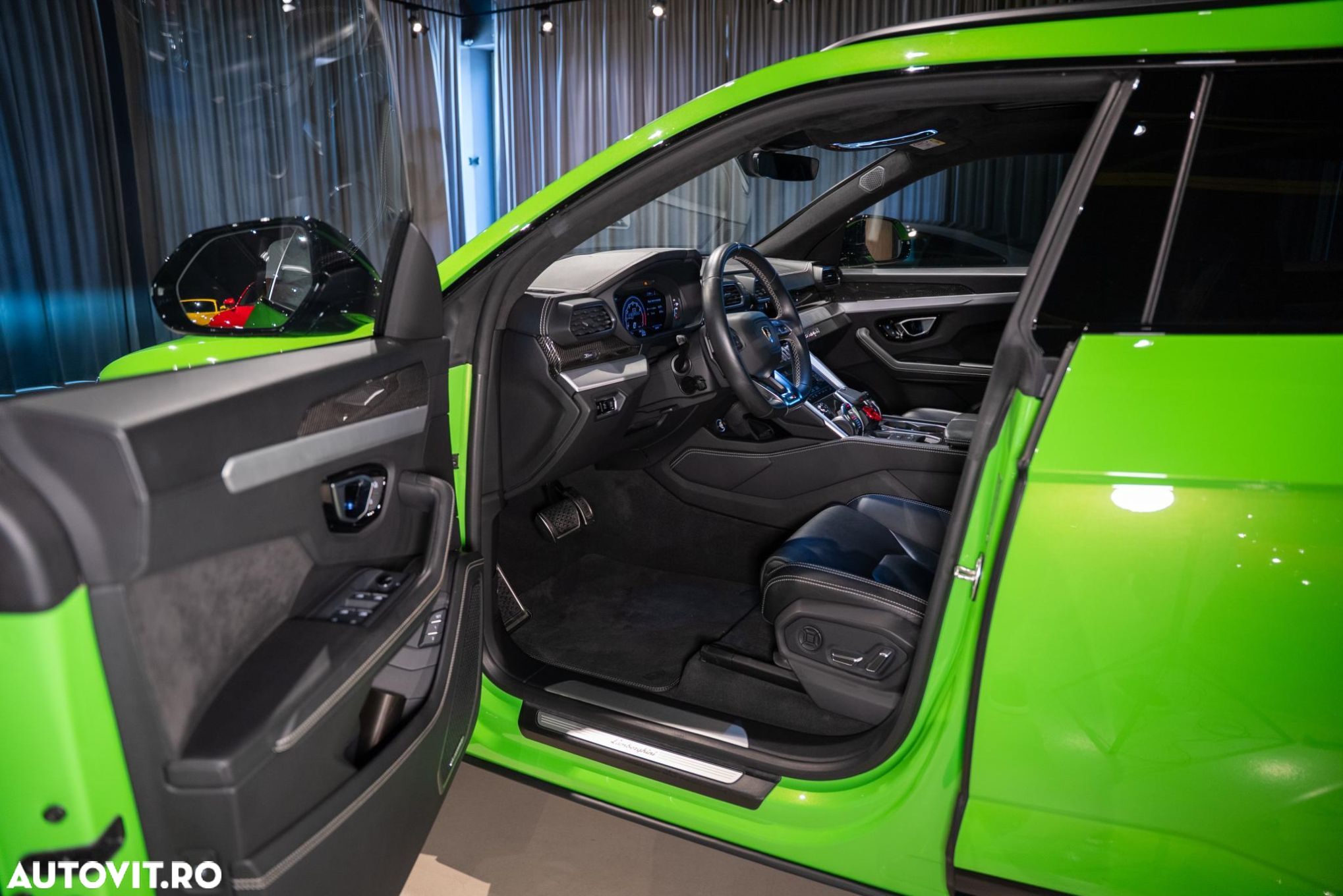 Lamborghini URUS - 11