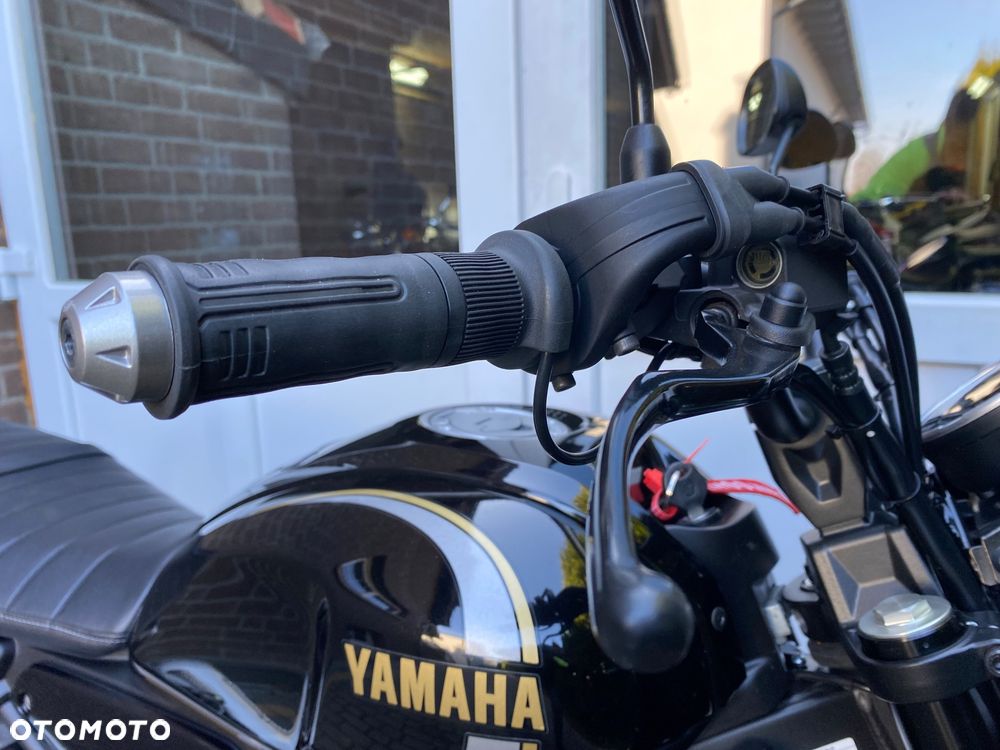 Yamaha XSR - 20