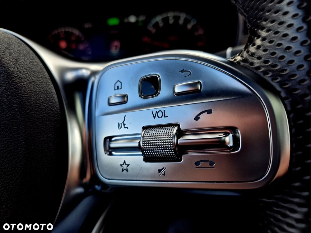 Mercedes-Benz GLC - 17