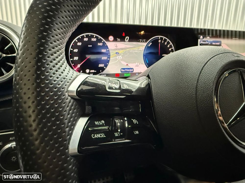 Mercedes-Benz A 250 e AMG Line - 34