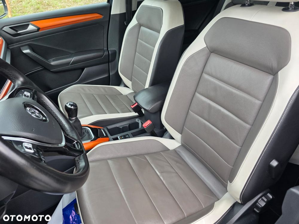 Volkswagen T-Roc - 27