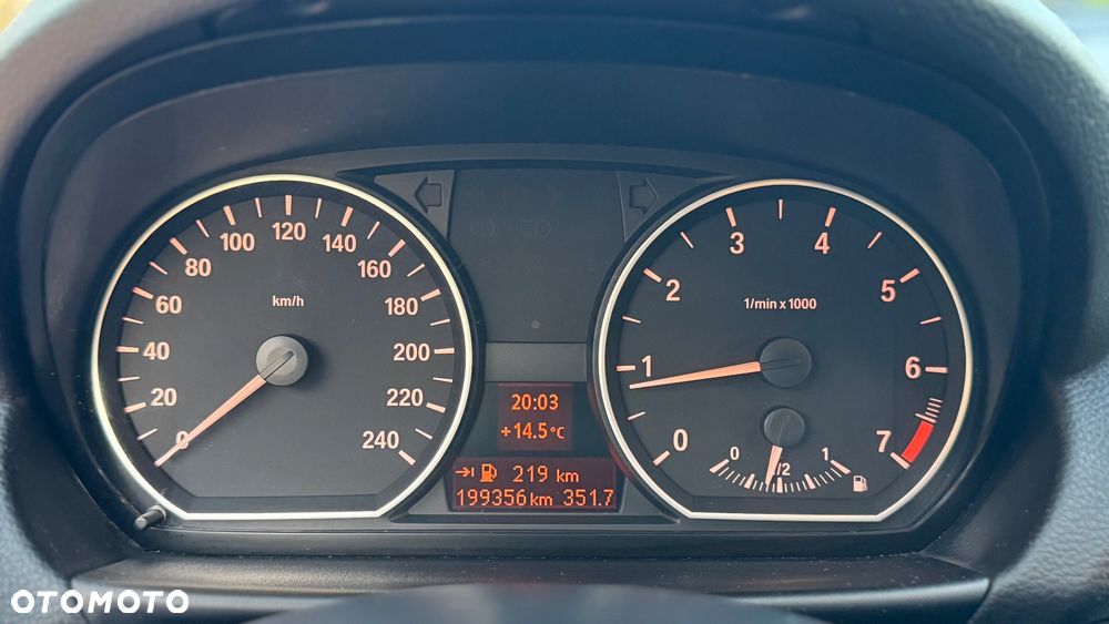 BMW Seria 1 116i - 33