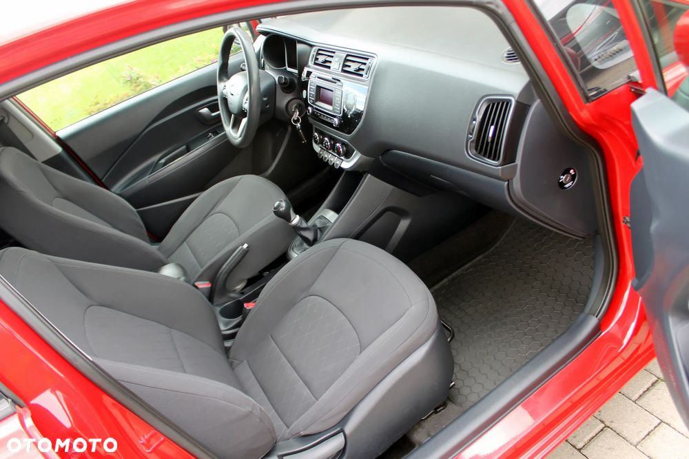 Kia Rio 1.2 ISG Dream Team Edition - 12