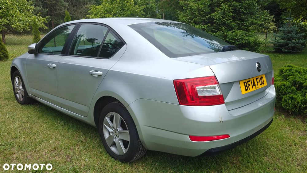 Skoda Octavia 1.6 TDI Classic DSG - 4