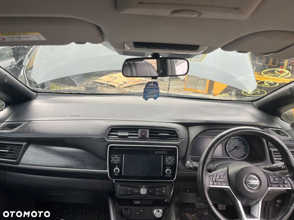 DESKA ROZDZIELCZA KONSOLA NISSAN LEAF ZE1 2 II ANGLIA - 1