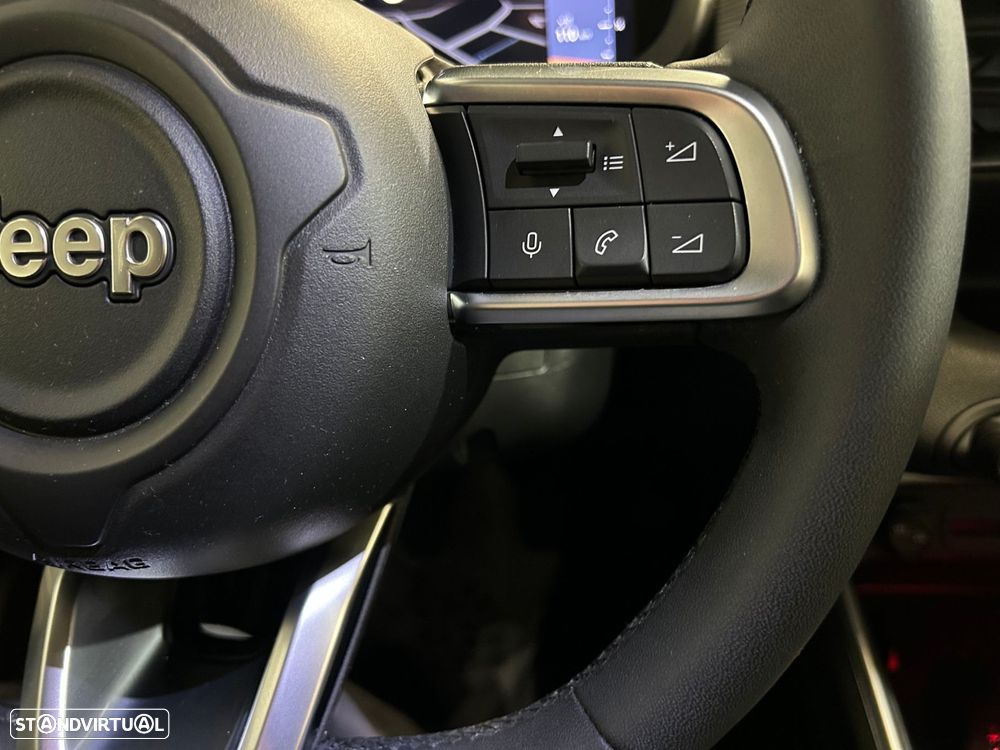 Jeep Avenger 1.2 GSE T3 Altitude - 37