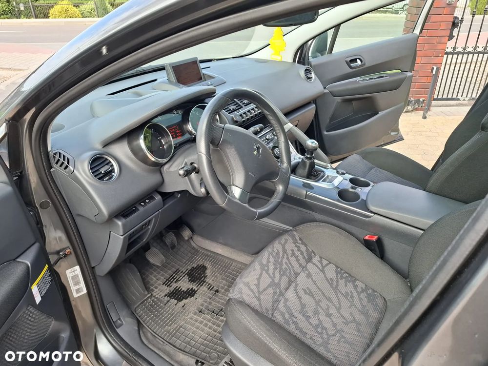 Peugeot 3008 1.6 HDi Premium - 14