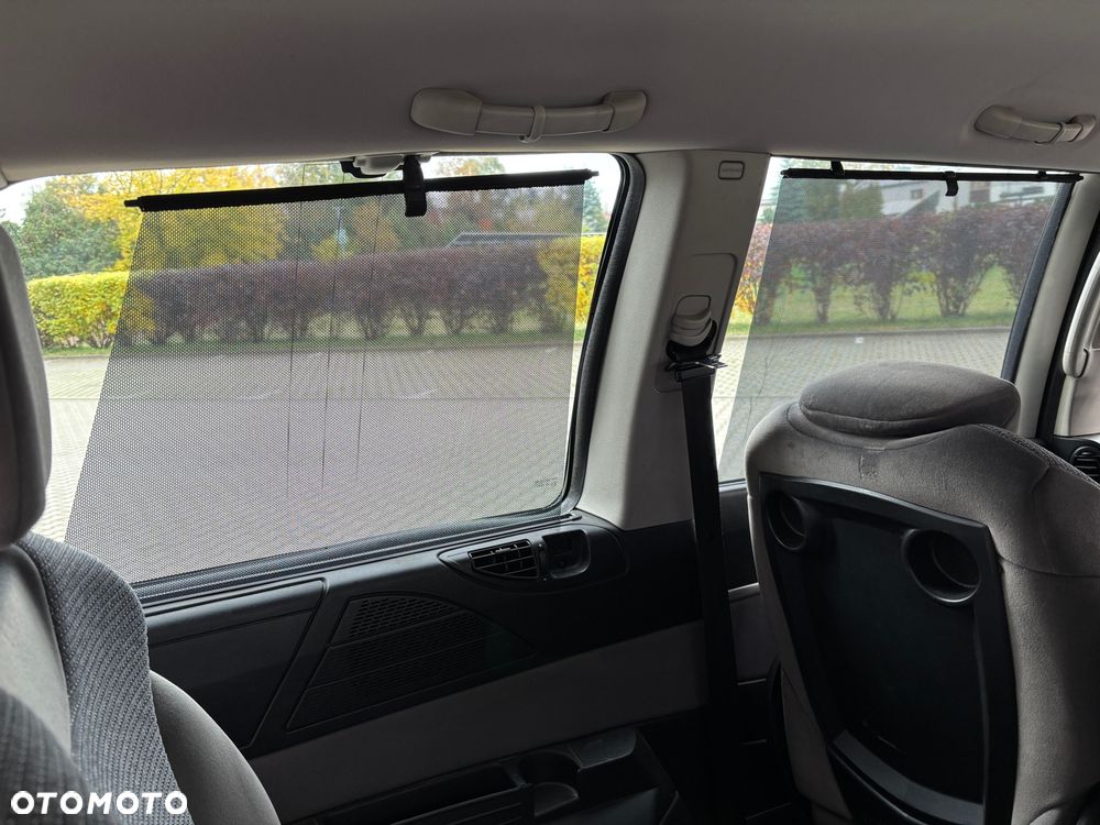 Peugeot 807 2.0 HDi Premium - 31