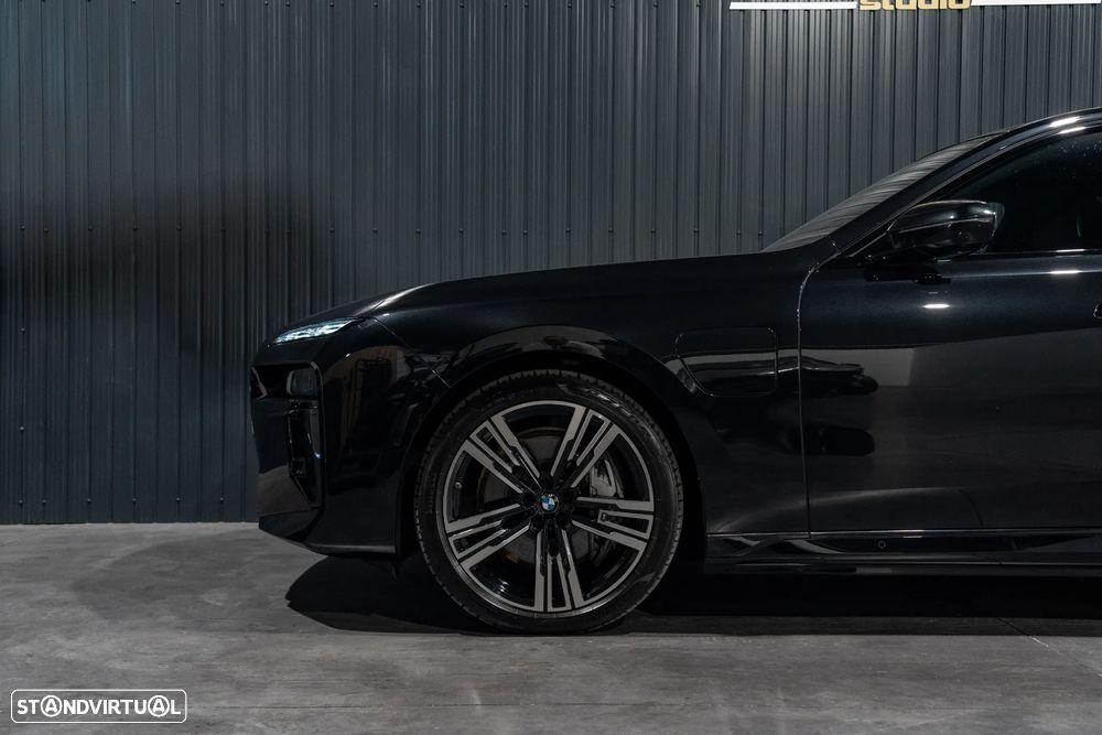 BMW 750 e xDrive - 34