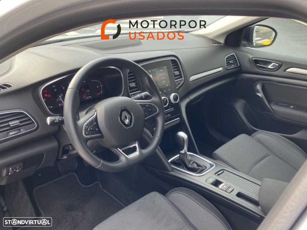 Renault Mégane Sport Tourer 1.5 Blue dCi Equilibre EDC — fotografia 10