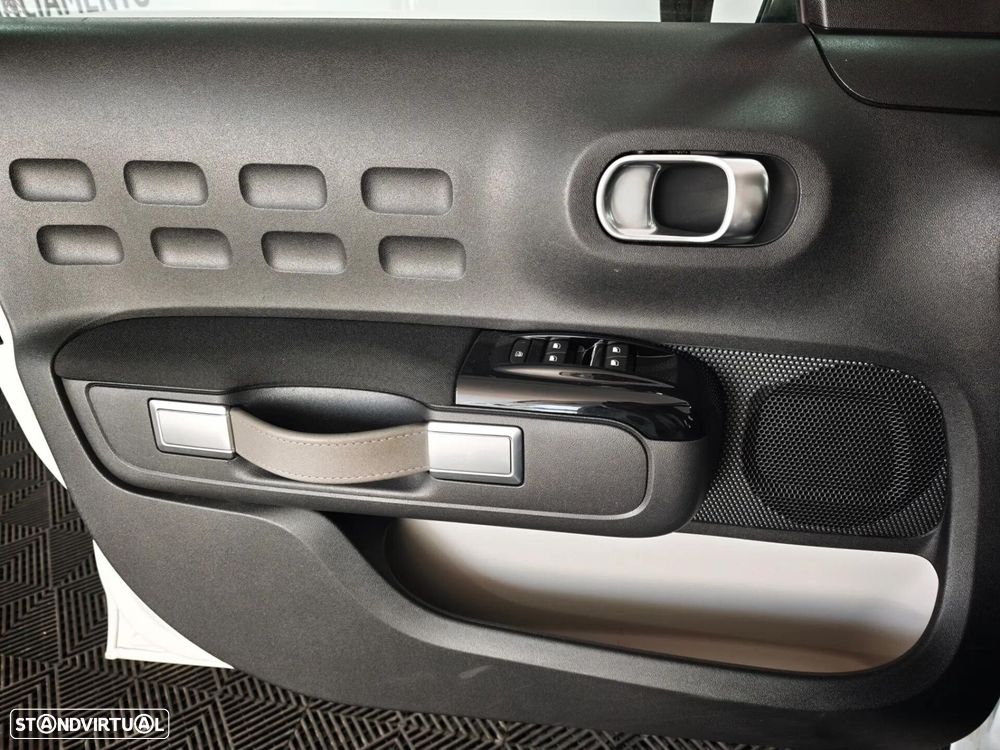 Citroën C3 1.2 PureTech Feel - 19