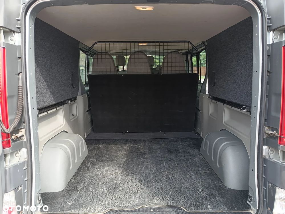 Opel Vivaro L2H1 Salon PL 6 osob. bezwypadkowy FV - 21