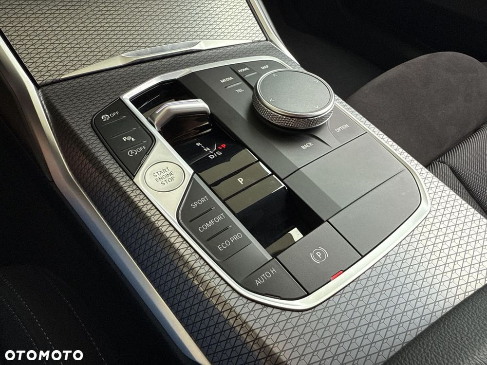 BMW Seria 3 - 16