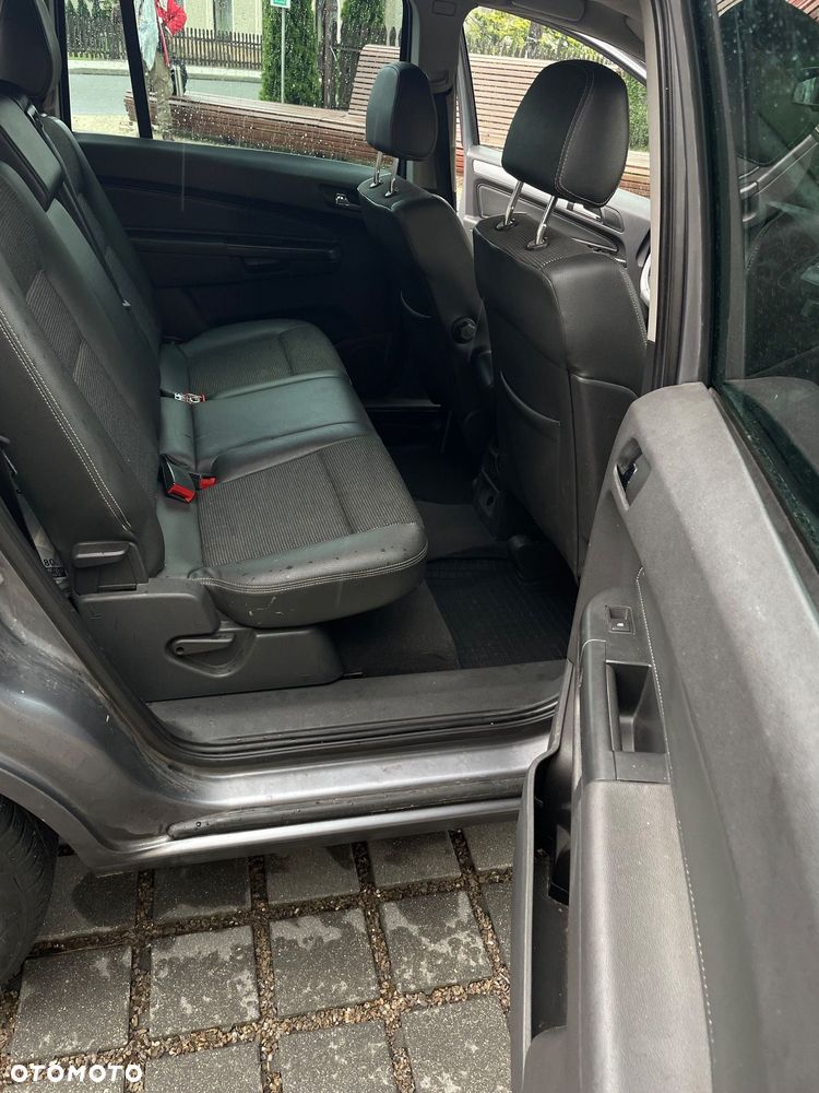 Opel Zafira 1.9 CDTI Cosmo - 9