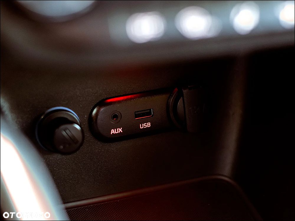 Kia Ceed - 28