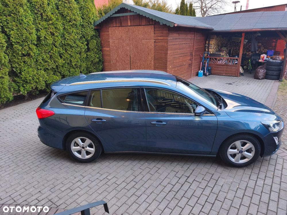 Ford Focus 1.0 EcoBoost Start-Stopp-System TITANIUM STYLE - 4