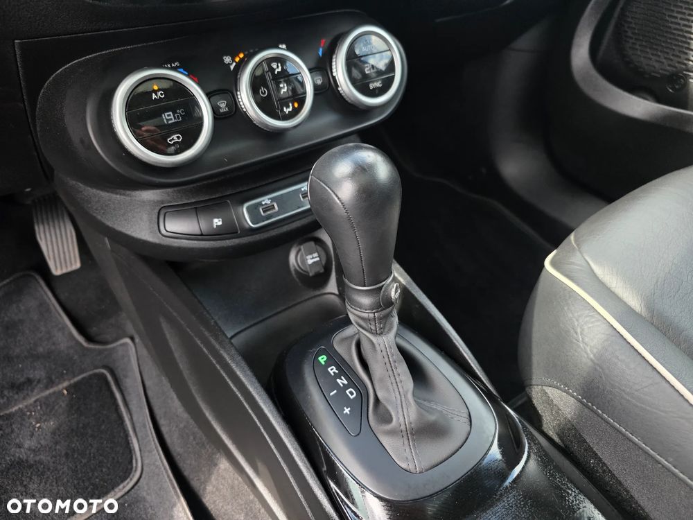Fiat 500X Dolcevita 1.3 Cross DCT - 24