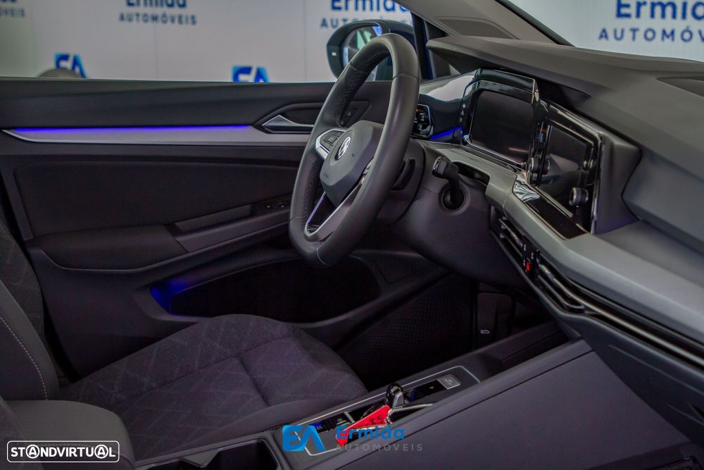 VW Golf 1.0 eTSI Life DSG - 39