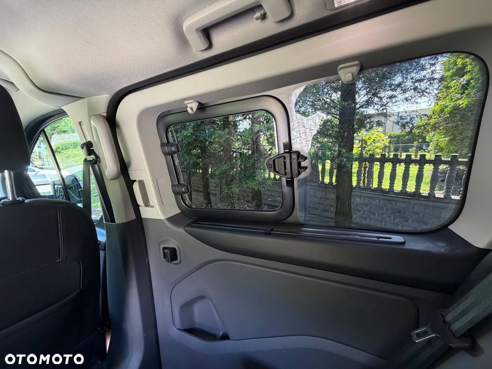Ford Tourneo Custom 2.0 TDCi L1 Titanium SelectShift - 34