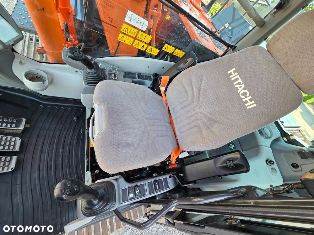 Hitachi ZX 130-6 - 4