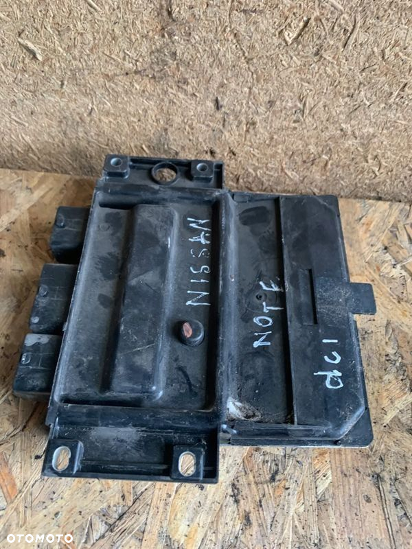 KOMPUTER STEROWNIK SILNIKA NISSAN NOTE / RENAULT CLIO III 1.5 8200399038 - 2
