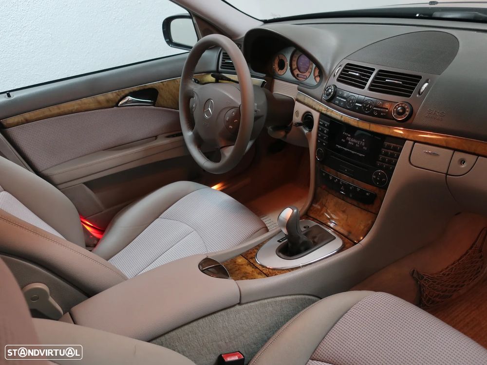 Mercedes-Benz E 220 CDI Auto Avantgarde - 25