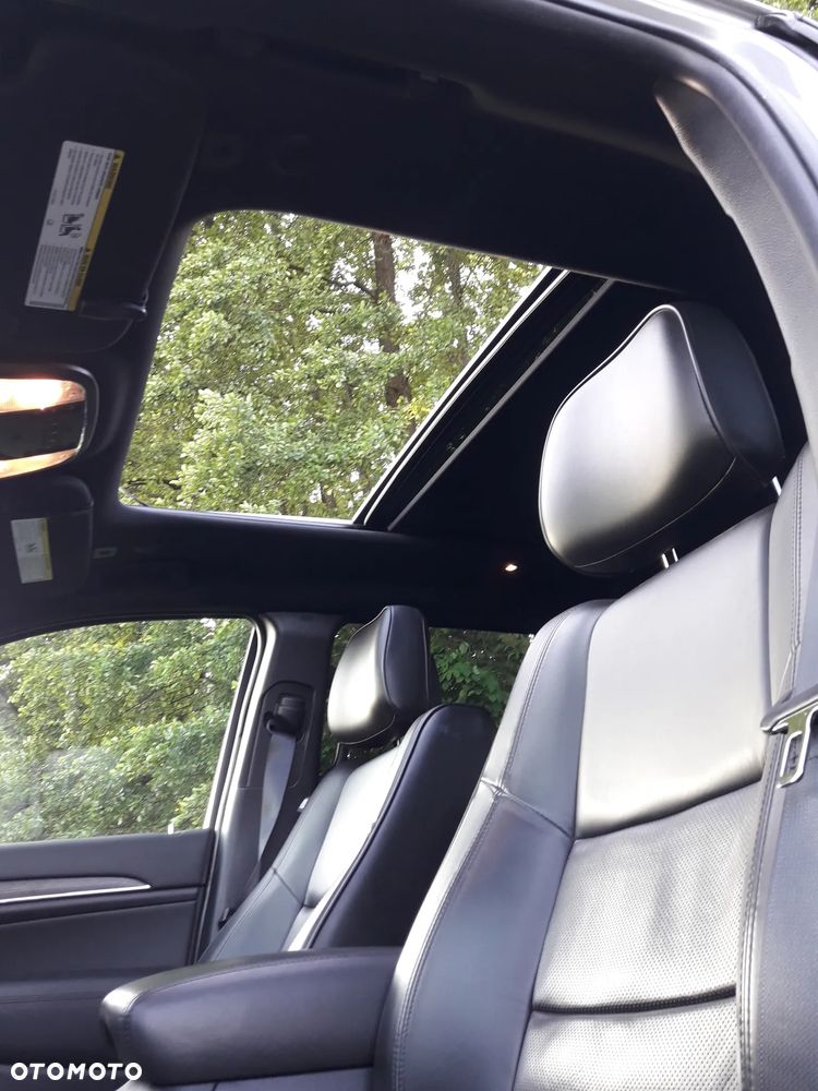 Jeep Grand Cherokee - 20