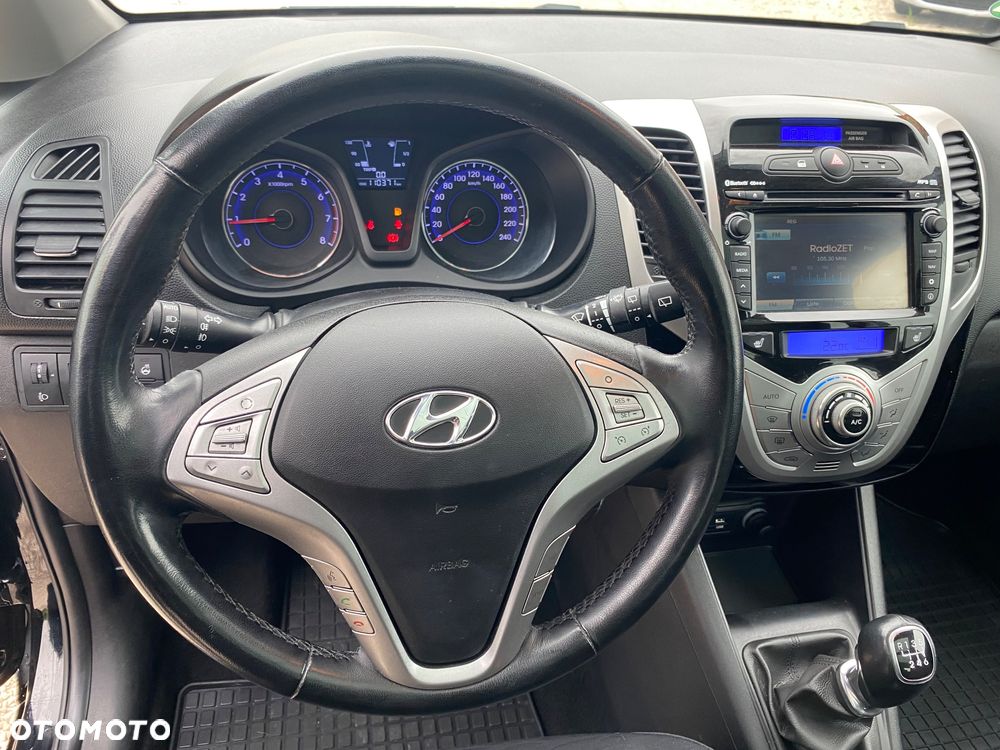 Hyundai ix20 1.6 Premium blue - 21