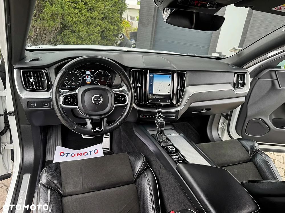 Volvo XC 60 D4 AWD Geartronic RDesign - 5