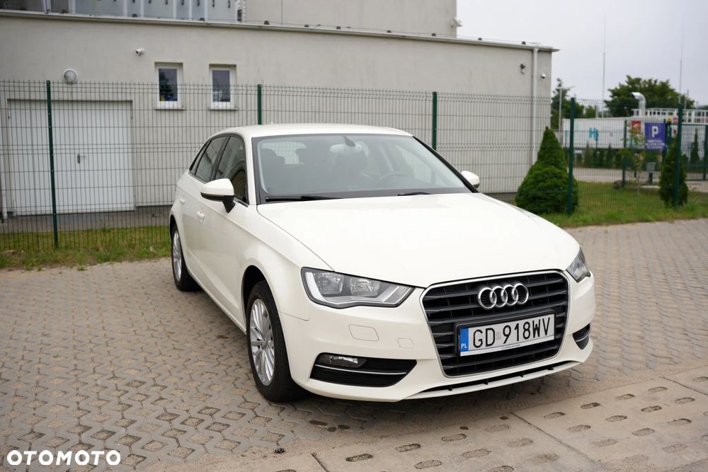 Audi A3 Sportback 1.4 TFSI Ambiente S tronic - 9