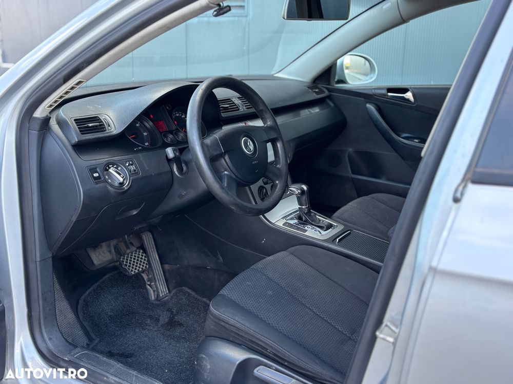 Volkswagen Passat - 4