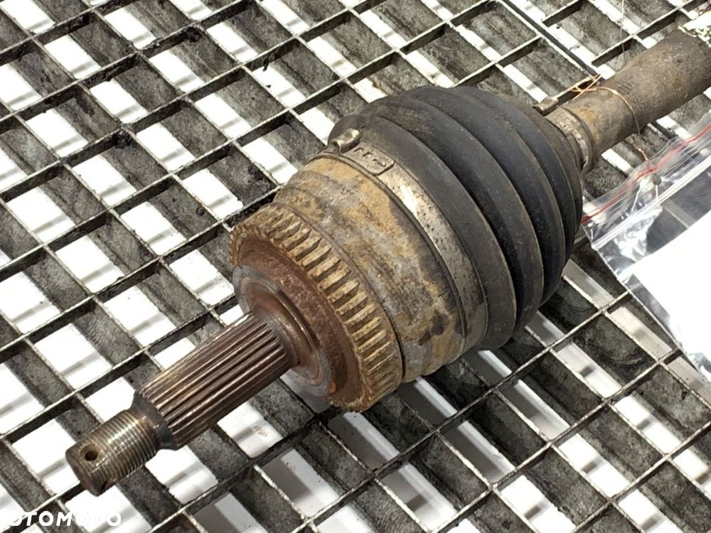 PÓŁOŚ PRAWY PRZÓD  HYUNDAI TUCSON (JM) 2004 - 2022 2.0 CRDi 83 kW [113 KM] olej napędowy 2004 - - 2