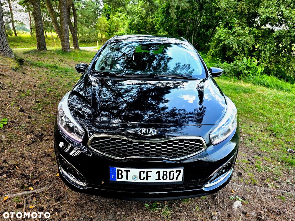 Kia Ceed 1.4 CVVT Dream-Team Edition - 15
