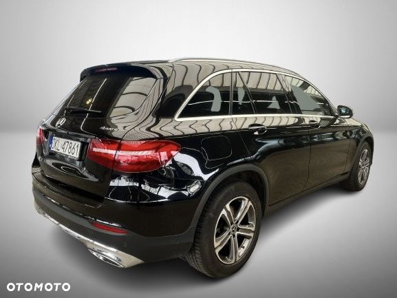 Mercedes-Benz GLC - 7