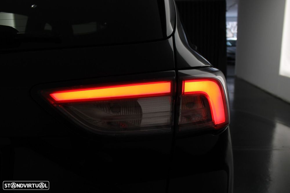 Ford Kuga - 33