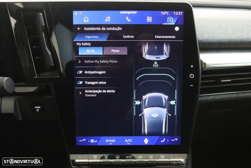 Renault Scénic E-Tech 220 Long Range Techno - 32