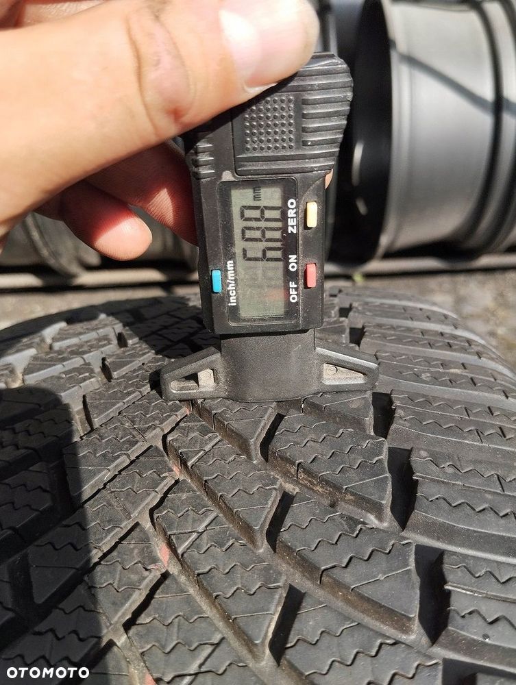 Bridgestone Blizzak LM005 225 40 19 93 W 3PMSF rant XL 2szt - 3