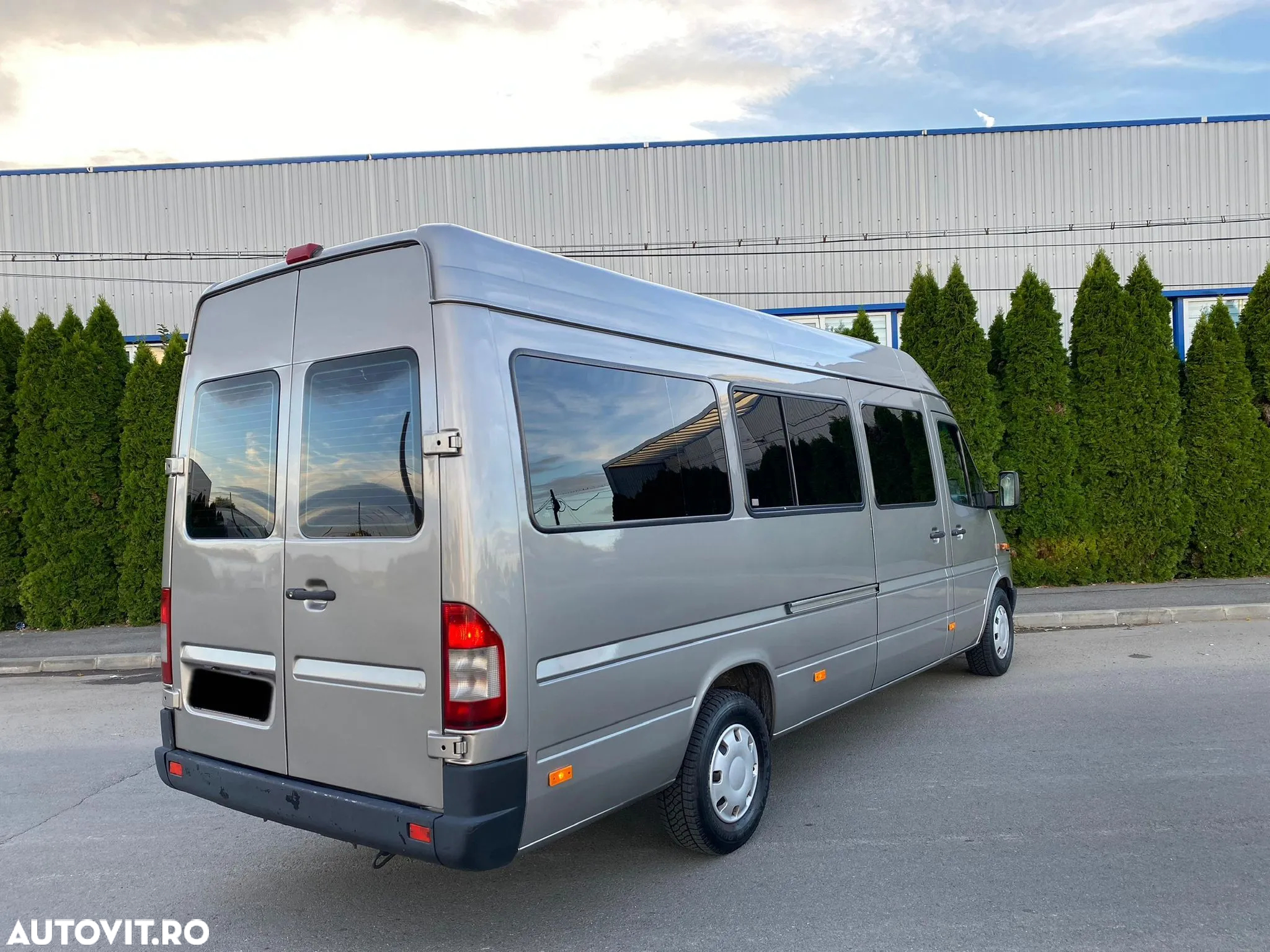 Mercedes-Benz Sprinter - 3