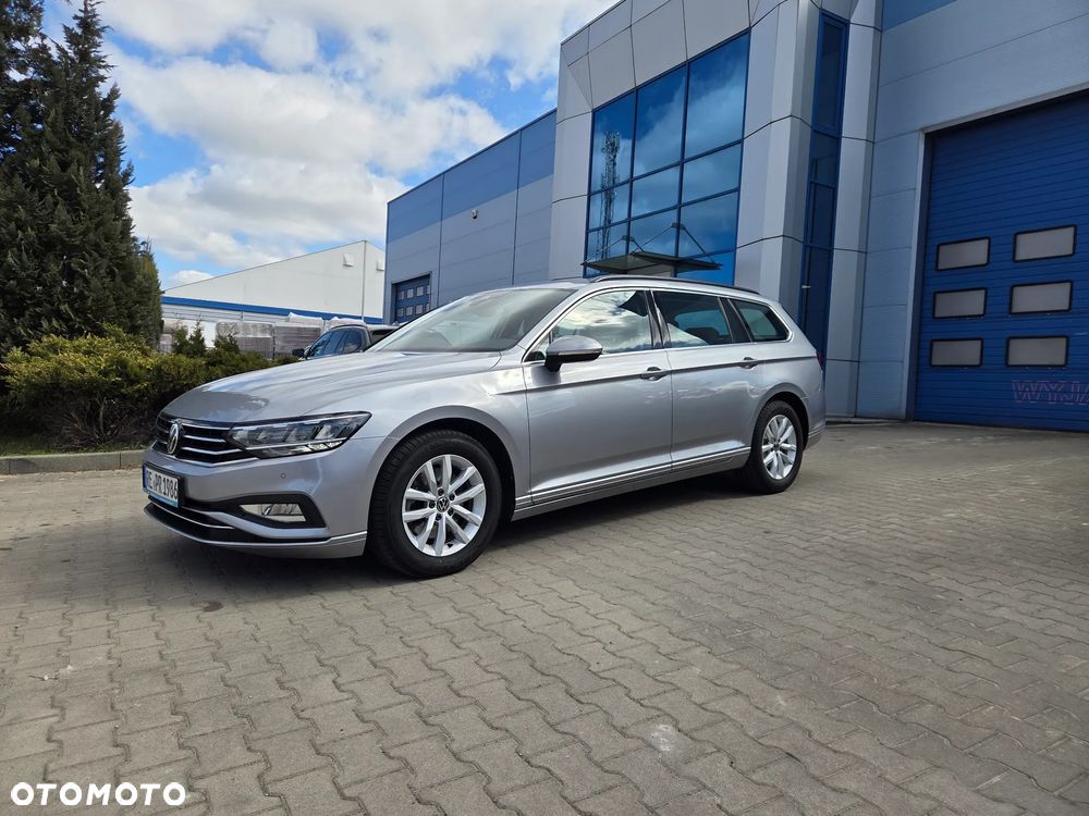 Volkswagen Passat 2.0 TDI SCR DSG Business - 2