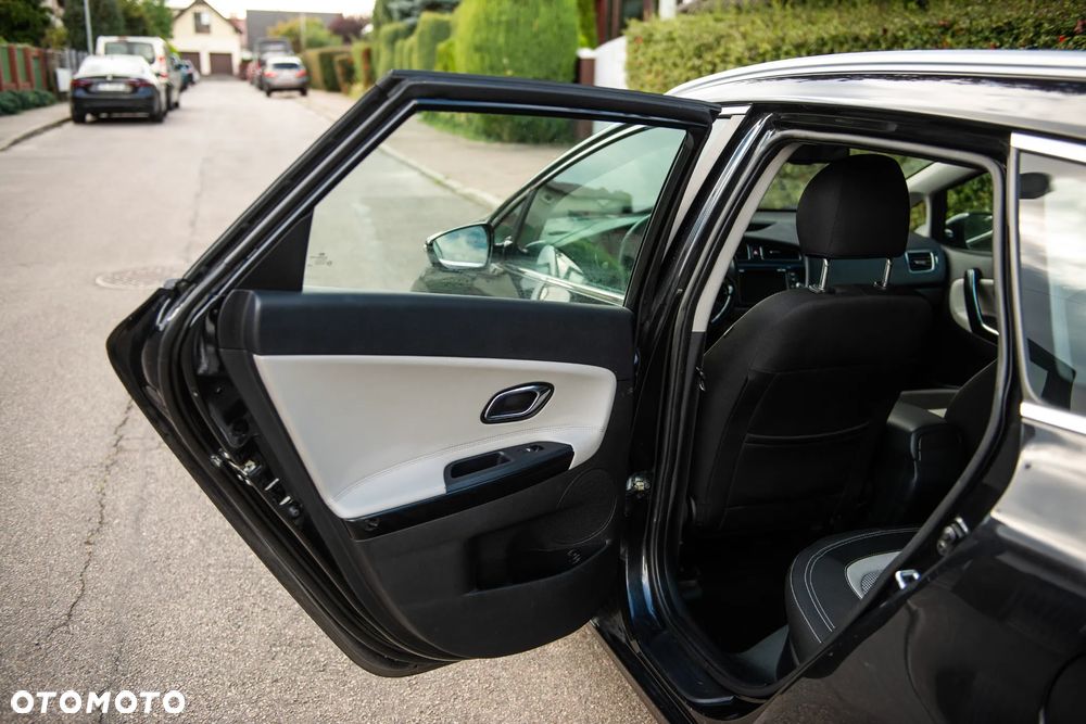 Kia Ceed 1.6 GDI Platinum Edition - 21